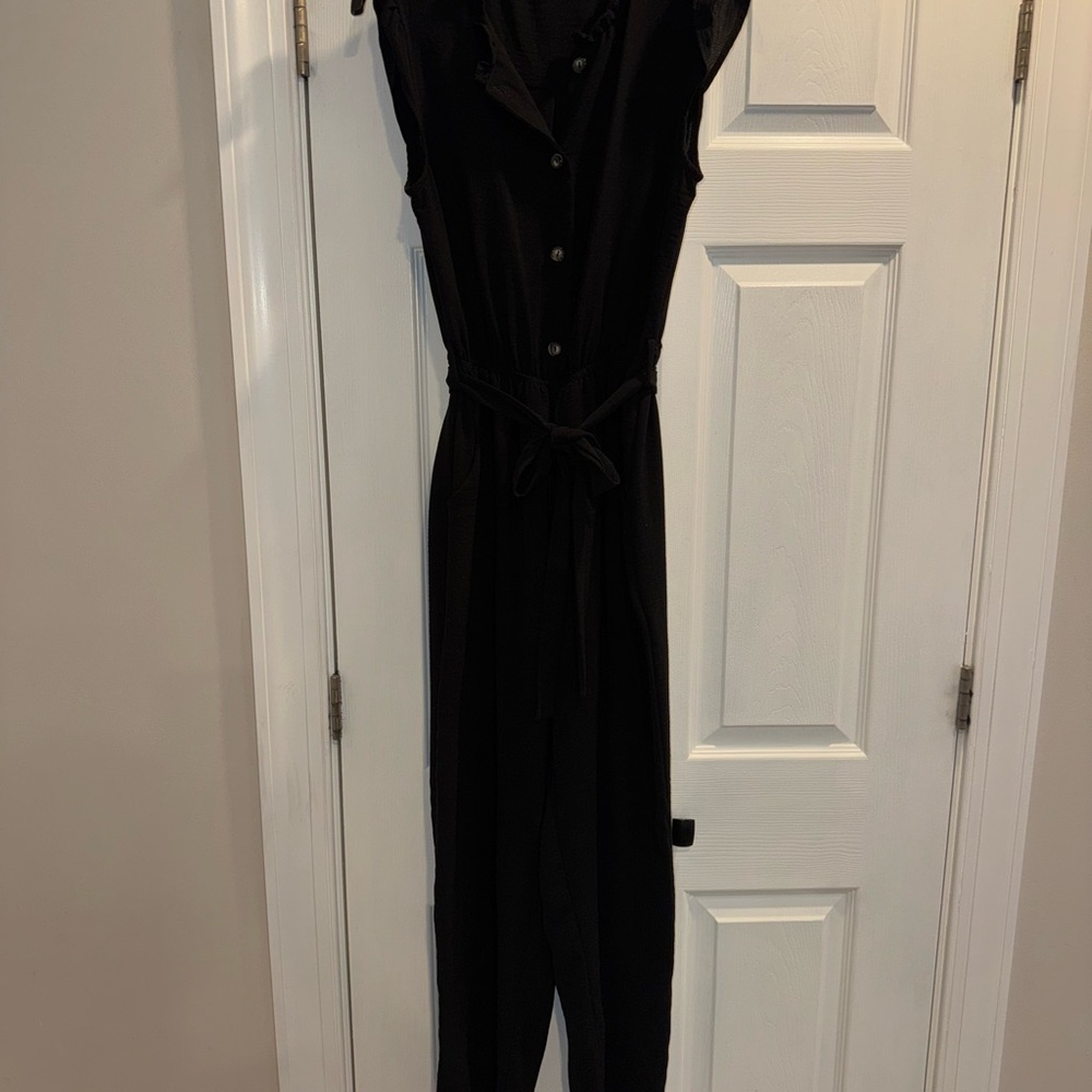 Chic Black Button-Down Jumpsuit